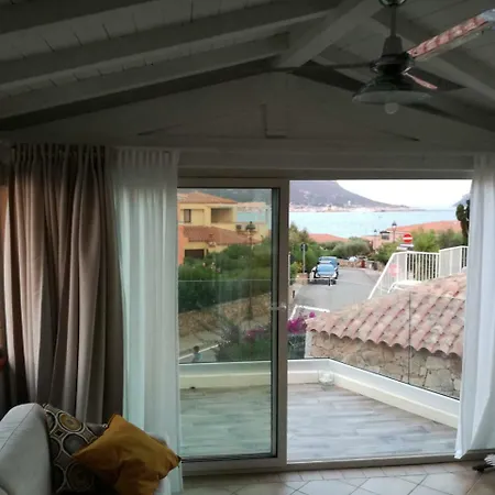 Villetta Sea View 5 Spiaggia Apartment Golfo Aranci